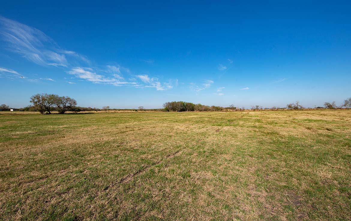 Ace in Marion 11 Acre Ranch Guadalupe County Image 1