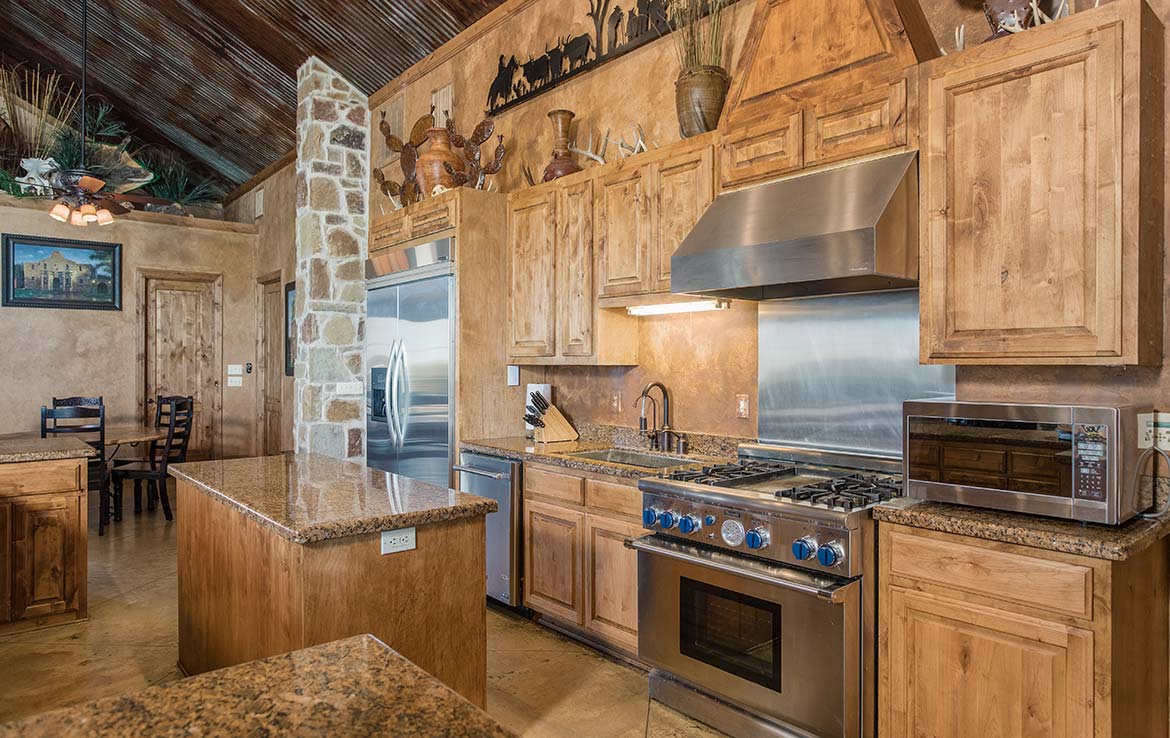 Laguna Vista 1486 Acre Ranch Frio County Image 10
