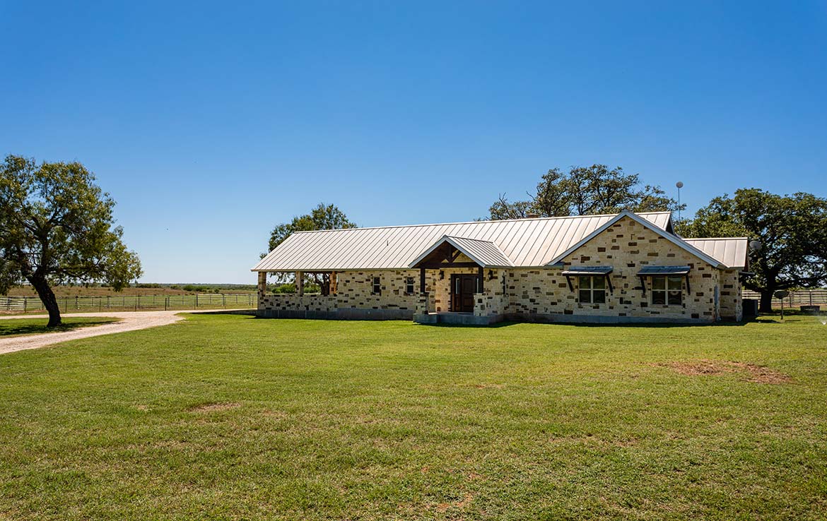 Three Oaks 383 Acre Ranch Wilson County Image 1