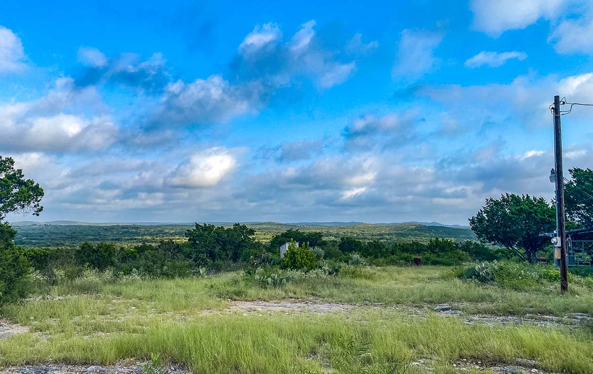 Hunter’s Paradise Ranch 42 Acre Ranch Kinney County Image 4
